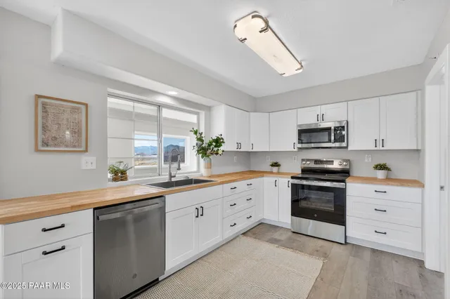 $600,000 | 14410 East Blue Ridge Road, Dewey-Humboldt, AZ 86327