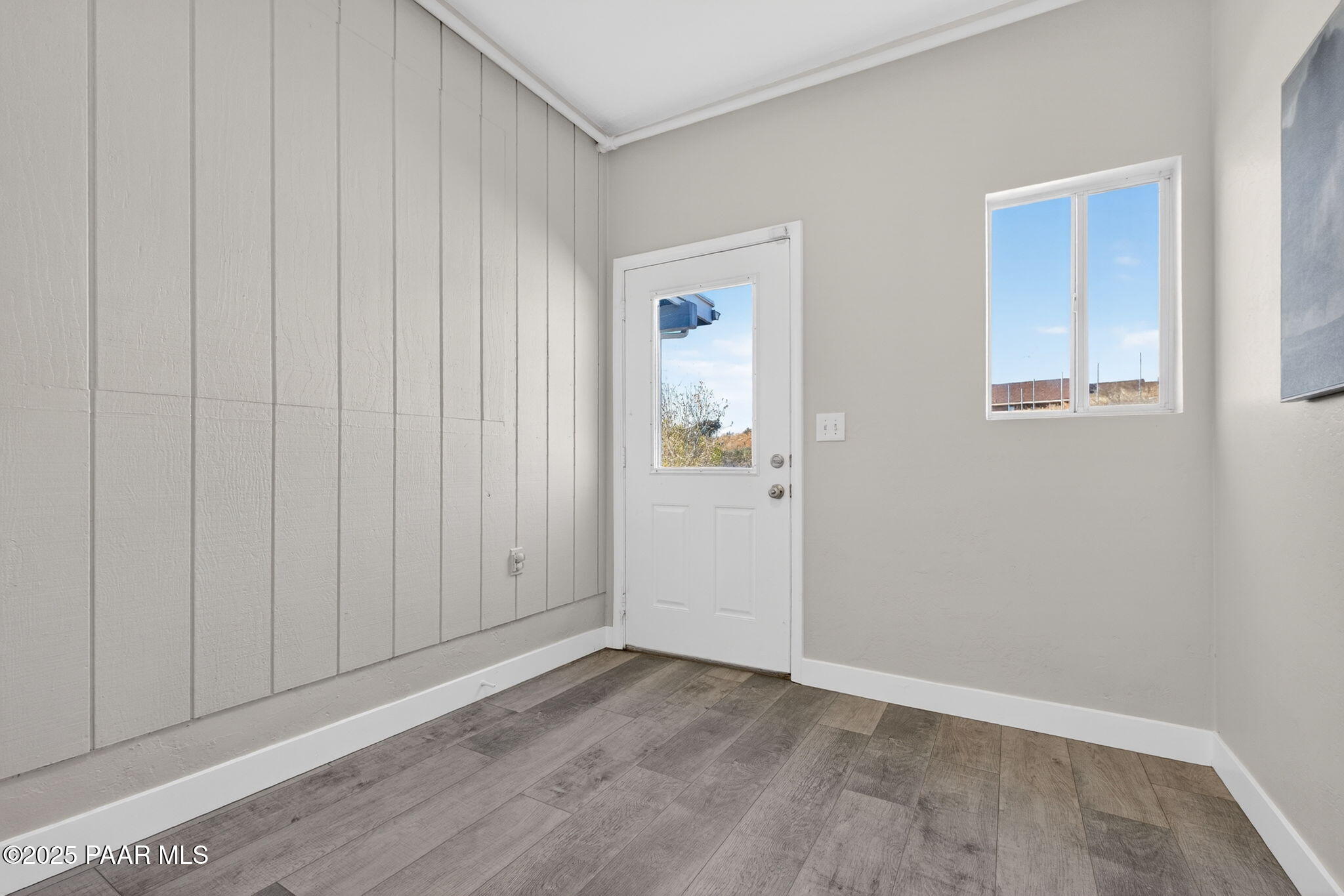 14410 East Blue Ridge Road Dewey-Humboldt, AZ 86327 - Photo 2 of 60 an empty room with windows