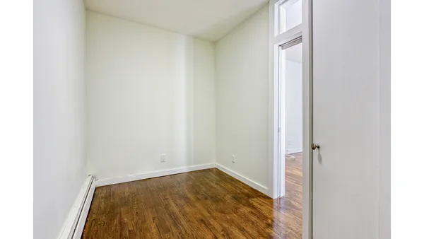 $2,525 | 510 Ocean Parkway, Unit 2H | Kensington