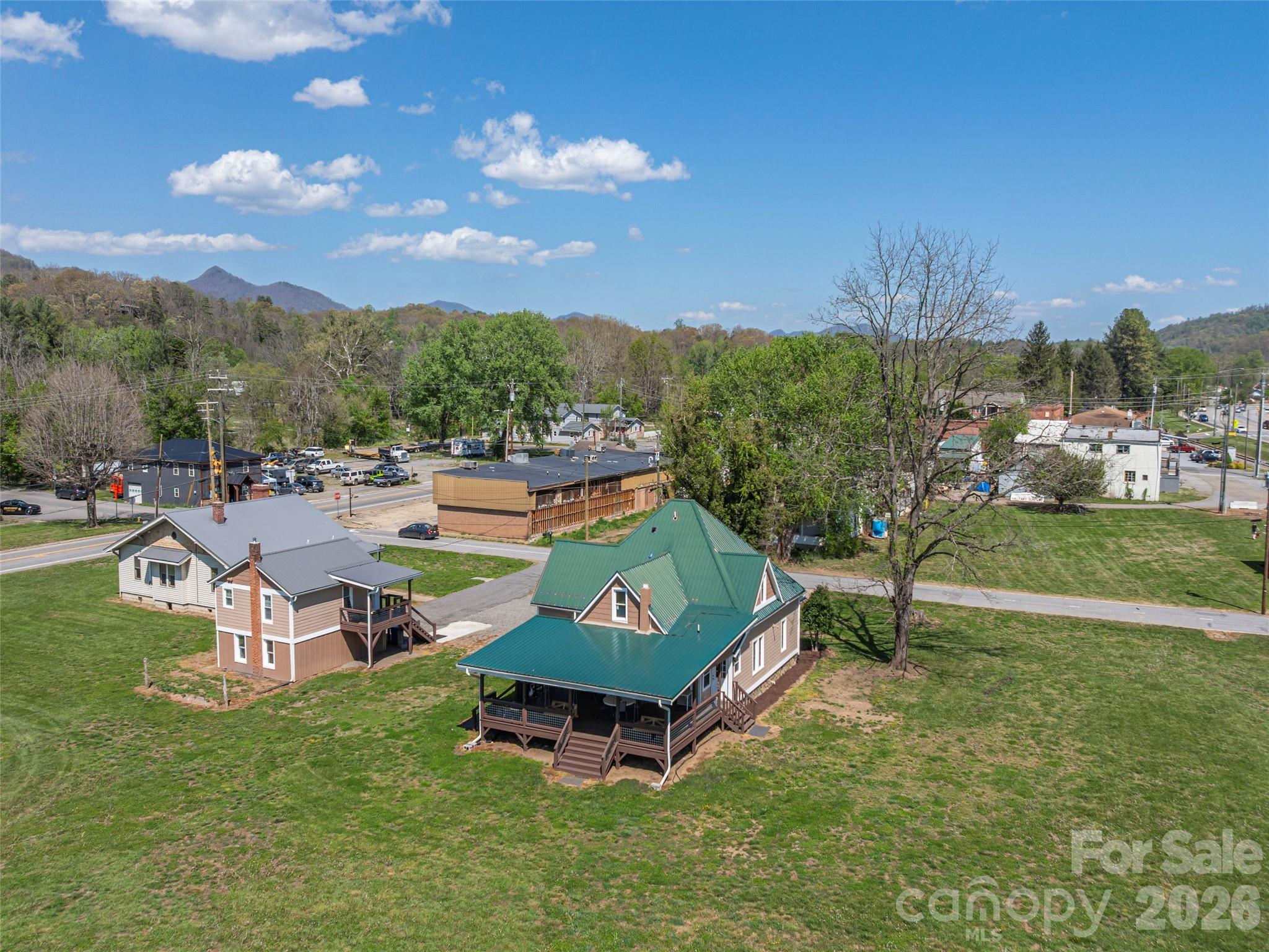 274 Charles Street Clyde, NC 28721 - Photo 32 of 40