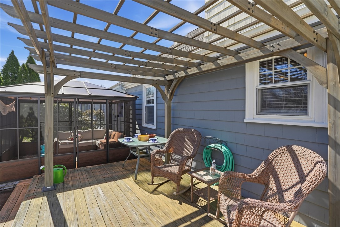 2 Duncan Road East Providence, RI 02916 - Photo 31 of 39 Gallery Image 31