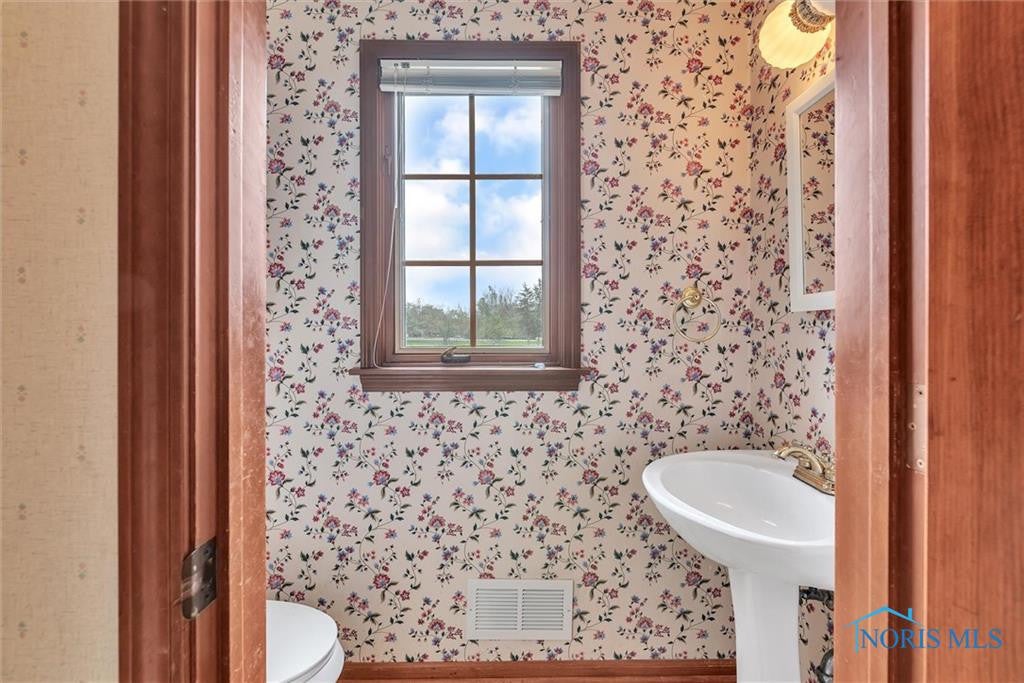 3039 Plumbrook Road Maumee, OH 43537 - Photo 22 of 48 Gallery Image 22