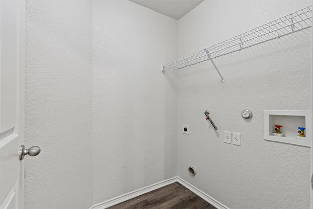 $1,750 | 206 Wells Bend, Hutto, TX 78634