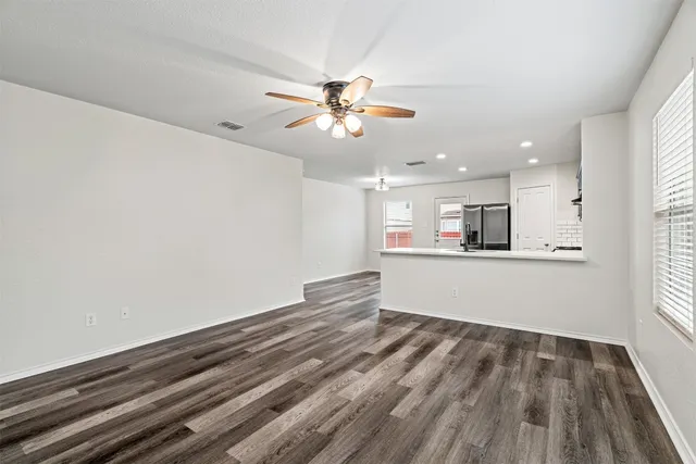 $1,750 | 206 Wells Bend, Hutto, TX 78634