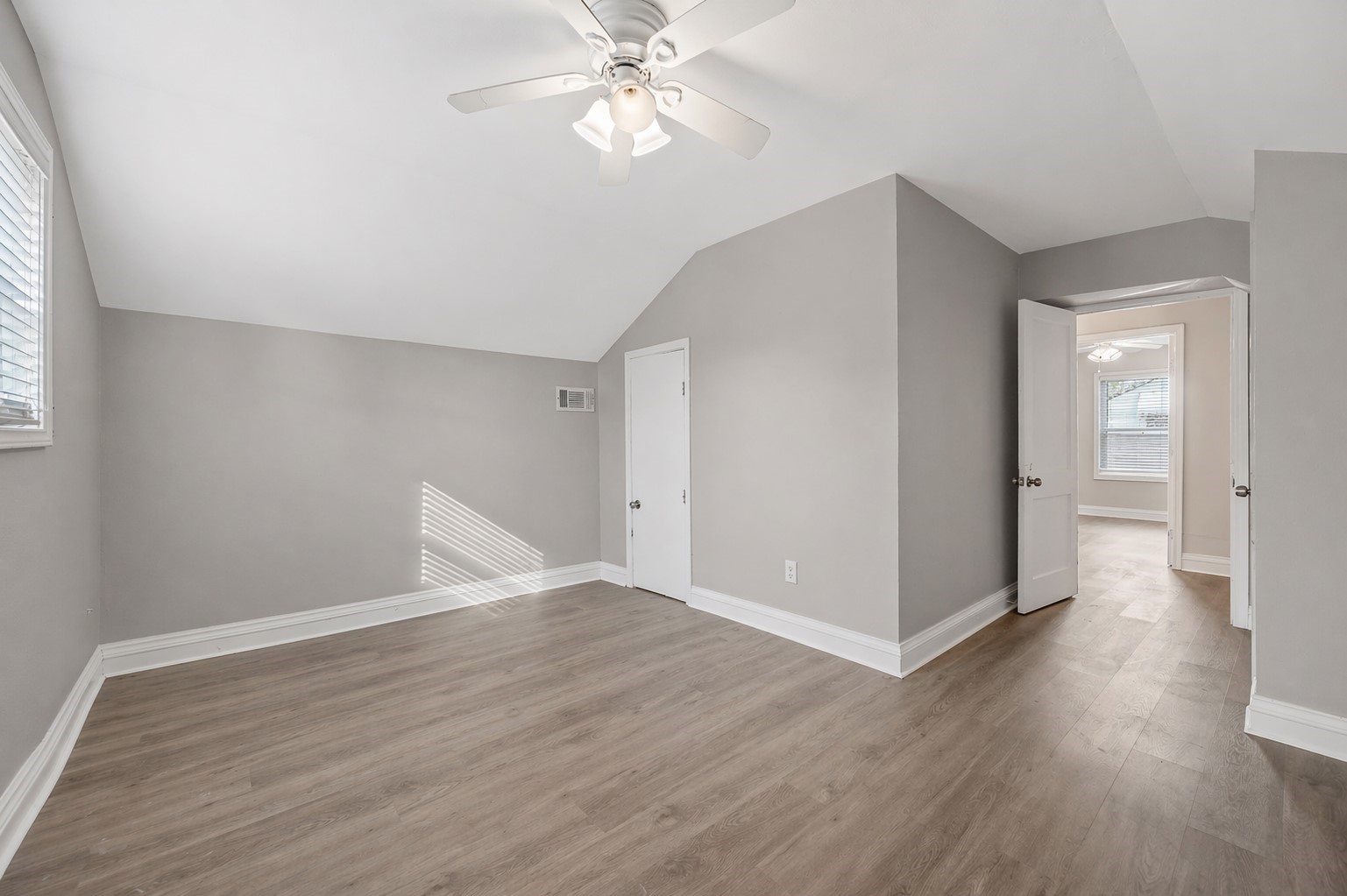 3823 Florinda Street Houston, TX 77021 - Photo 31 of 41 Bedroom #3