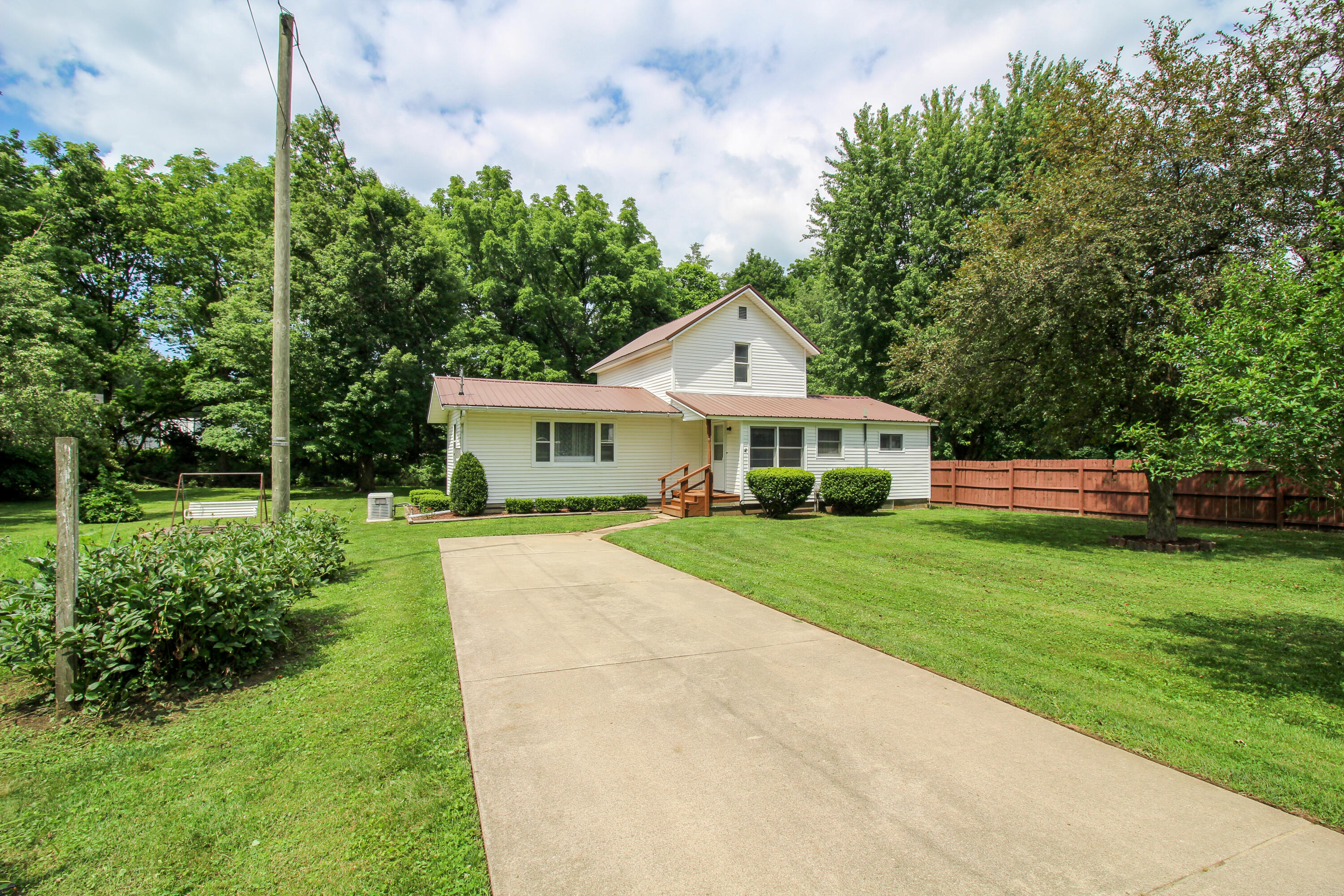 617 East Read Street Marcellus, MI 49067 - Photo 2 of 35 Read-30