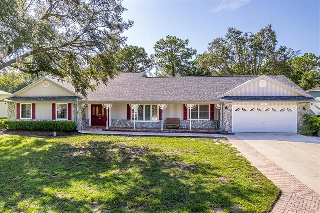 $353,800 | 11 Sycamore Court West, Homosassa, FL 34446