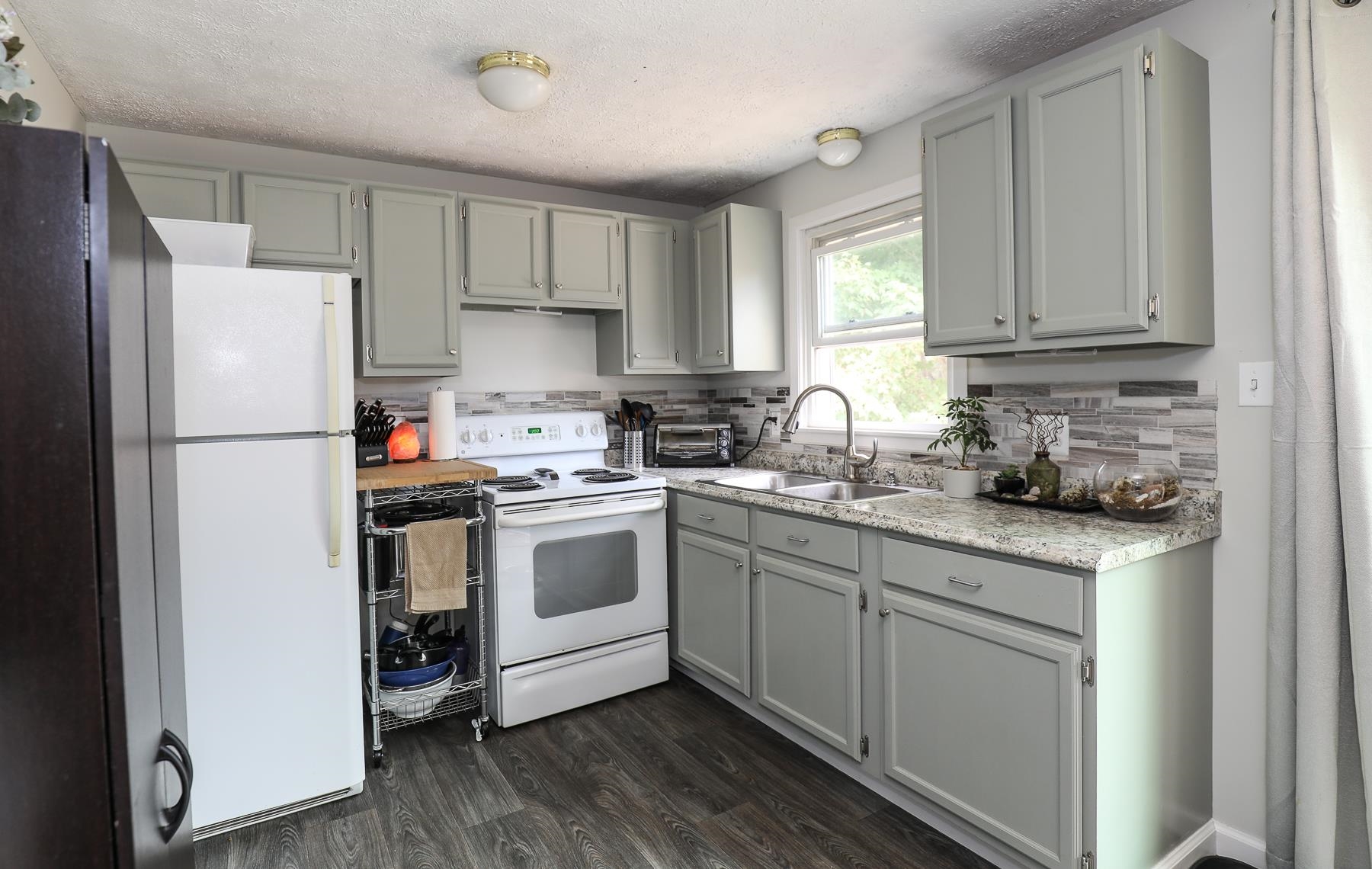 479 Bacon Road Henniker, NH 03242 - Photo 14 of 34