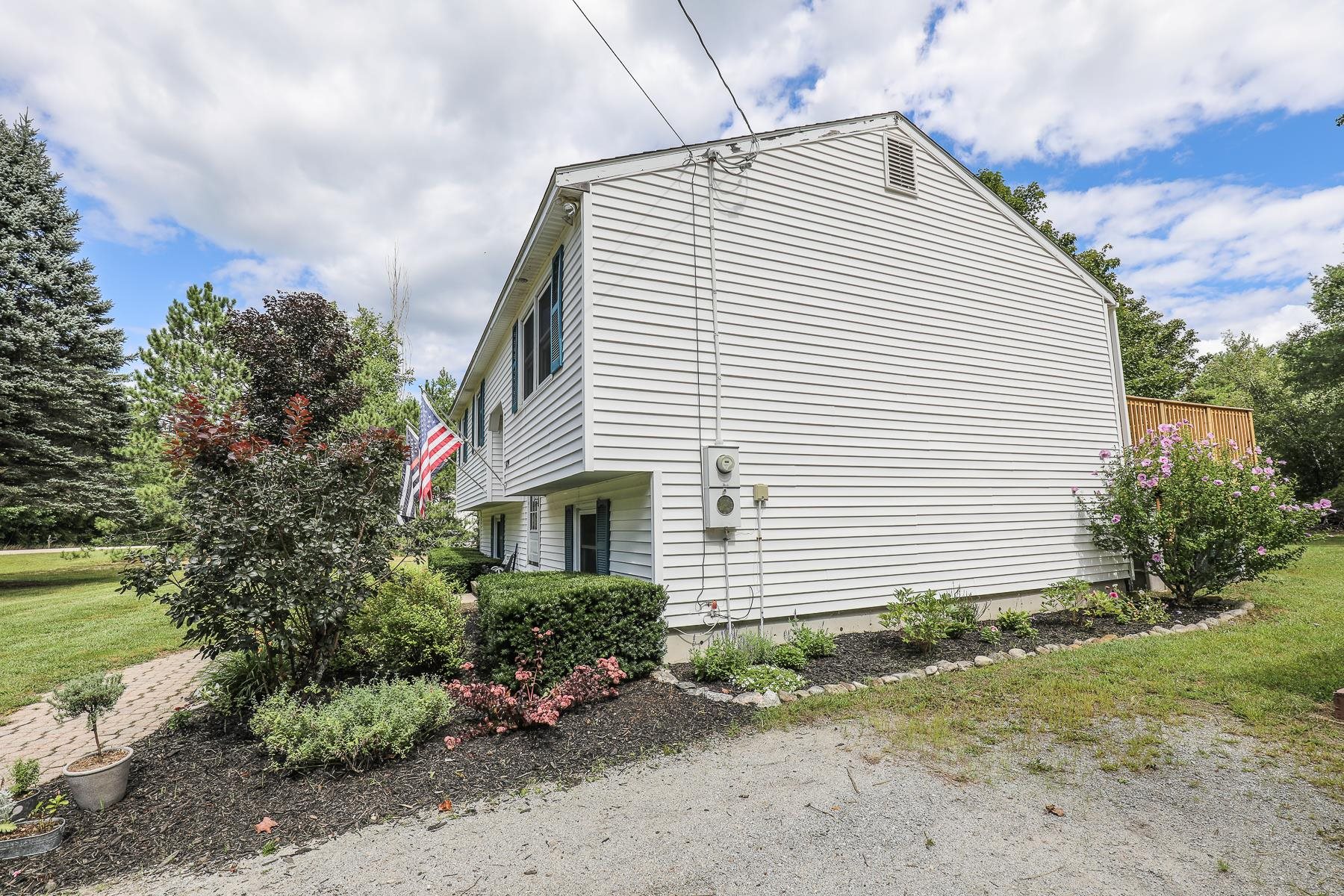 479 Bacon Road Henniker, NH 03242 - Photo 4 of 34