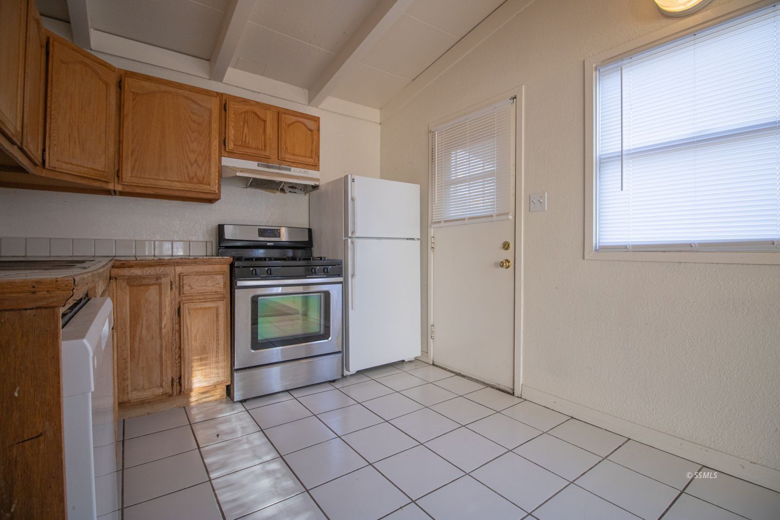 424 North Alvord Street Ridgecrest, CA 93555 - Photo 10 of 30