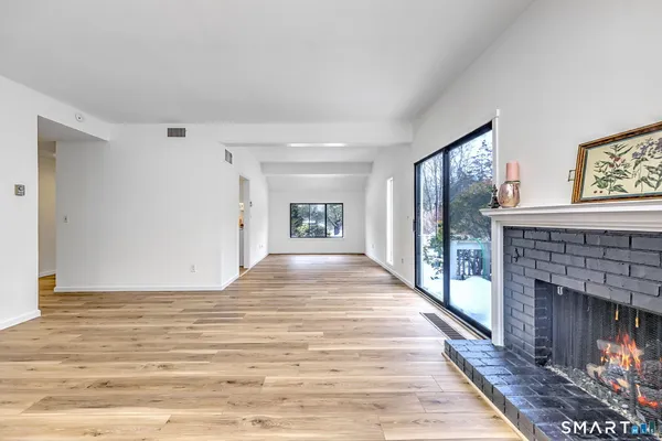 $2,100 | 454 Heritage Village, Unit A, Southbury, CT 06488