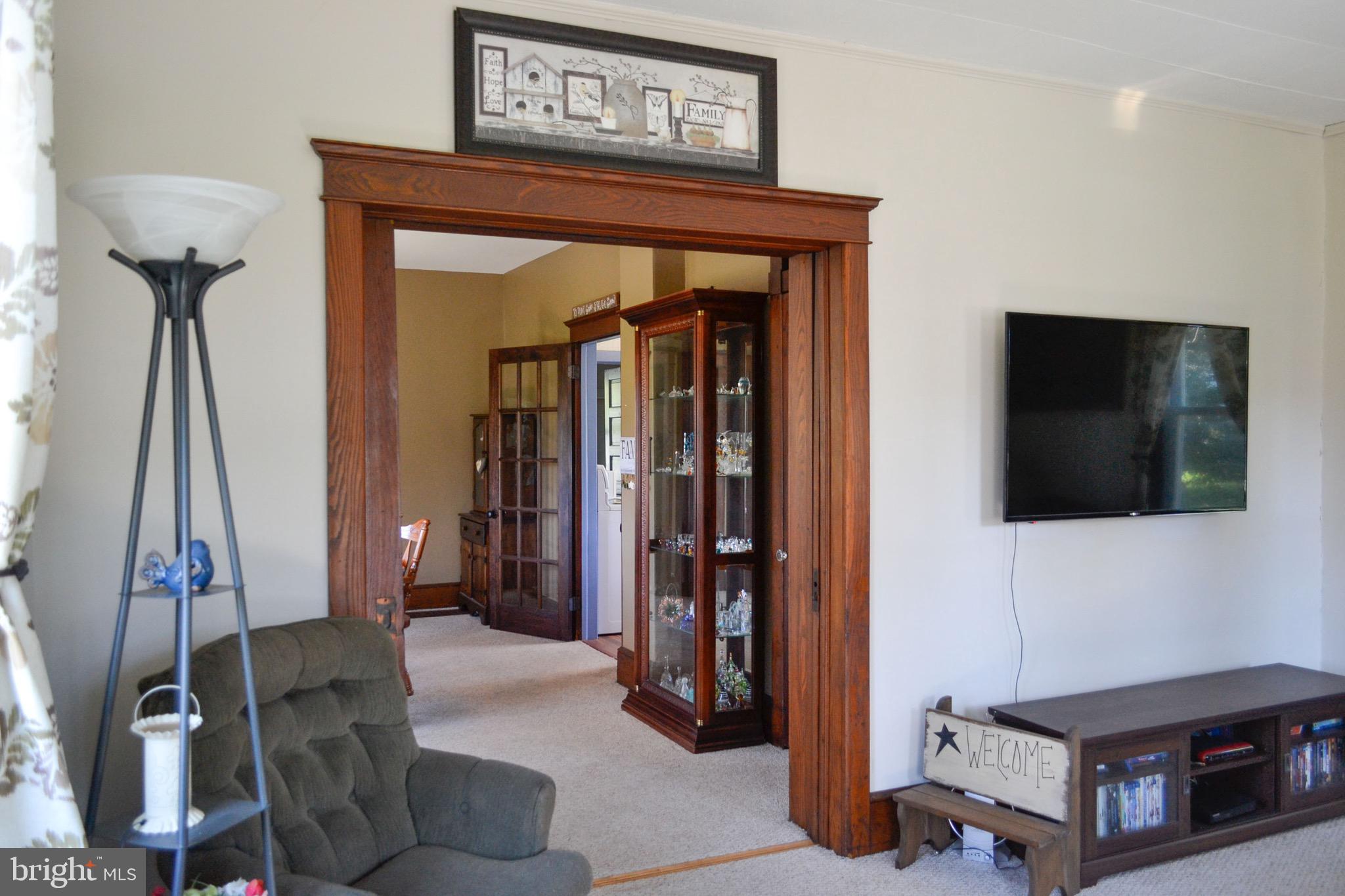 476 Lambs Road Pitman, NJ 08071 - Photo 17 of 36 Living room