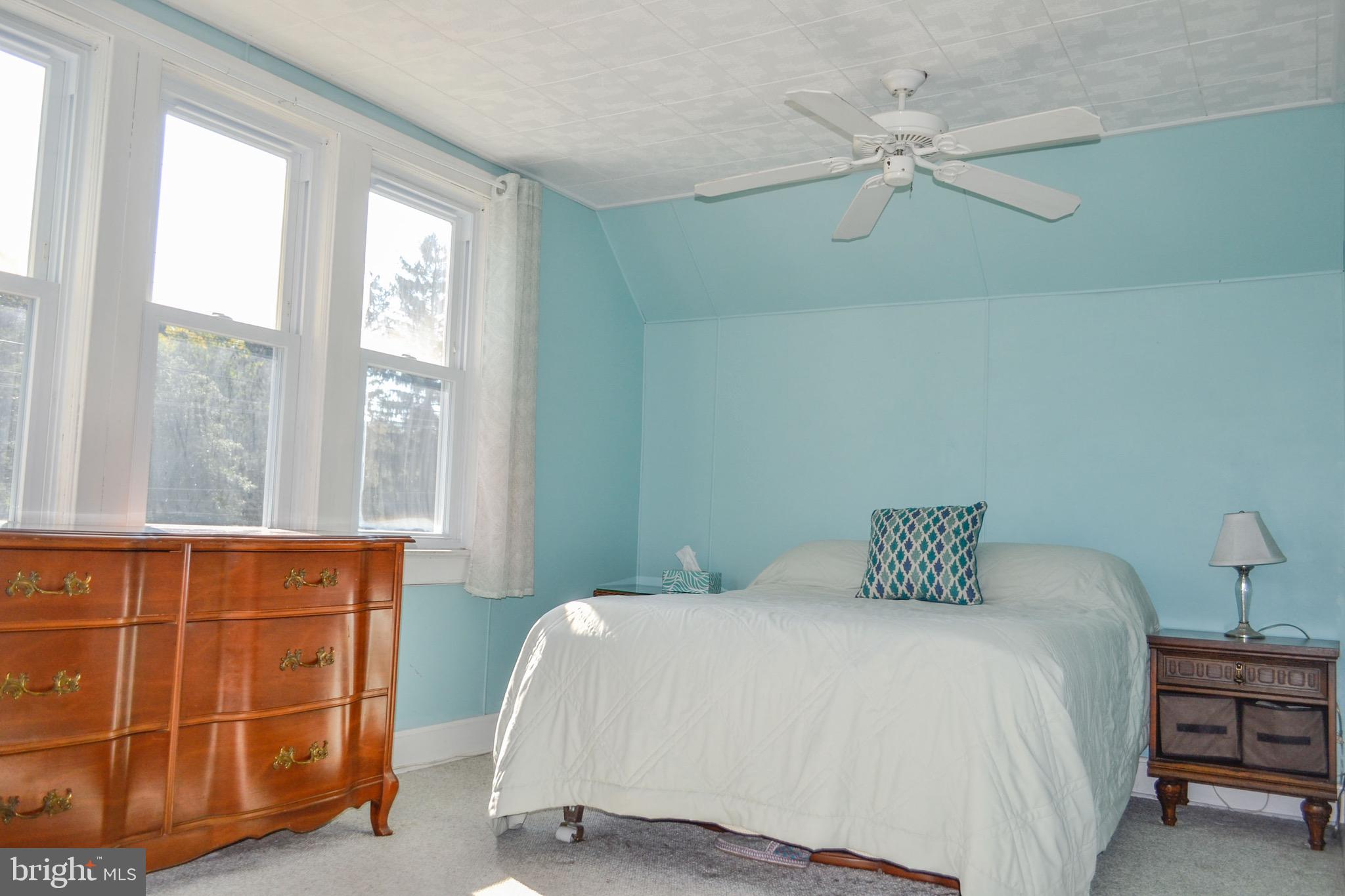 476 Lambs Road Pitman, NJ 08071 - Photo 22 of 36 Master bedroom