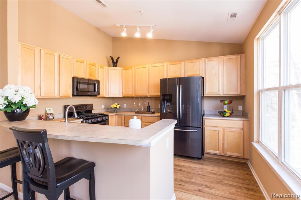 3153 Asher Road Ann Arbor, MI 48104 - Photo 6 of 32