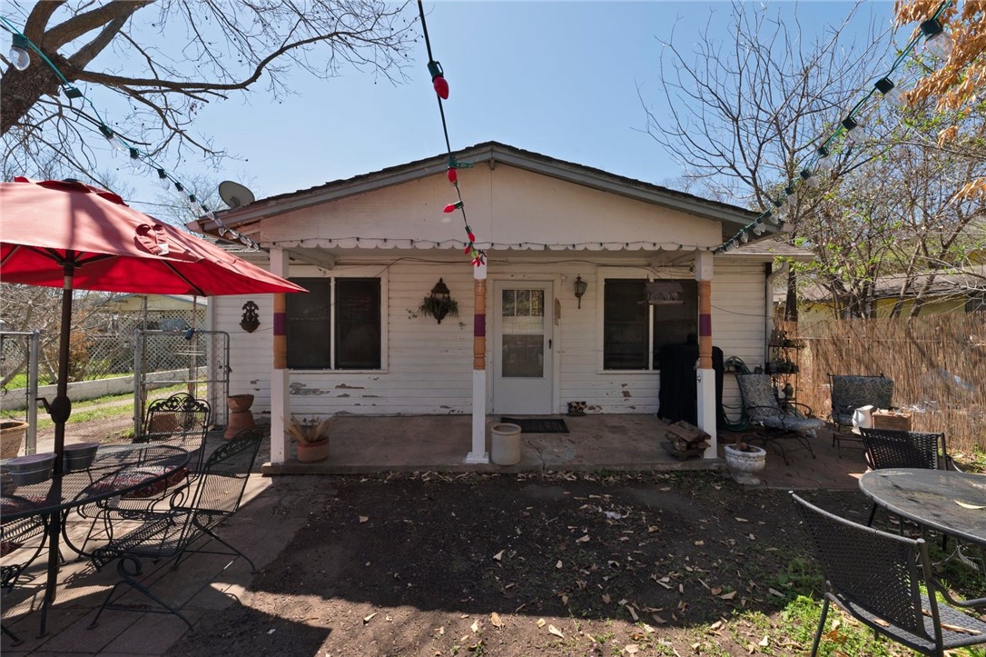 4909-4911 Ledesma Road Austin, TX 78721 - Photo 1 of 1