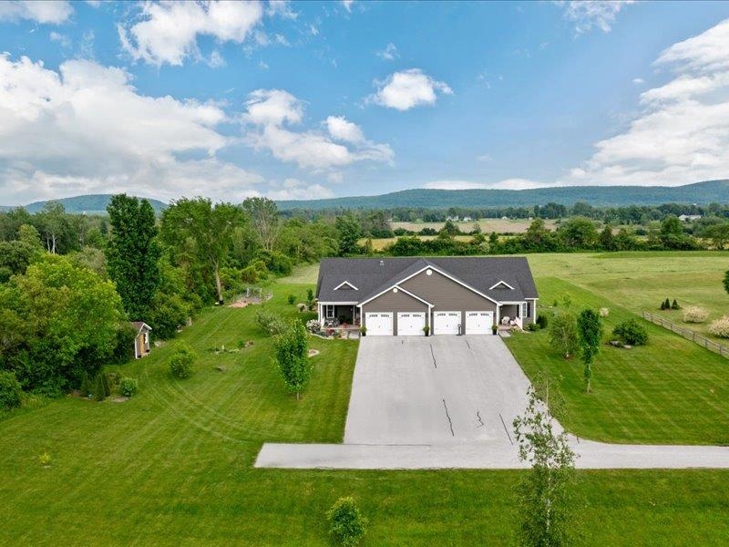26 Ceres Circle Swanton, VT 05478 - Photo 2 of 41