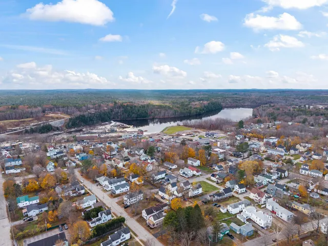 $249,900 | 14 Goddard Street, Unit B, Lisbon, ME 04252