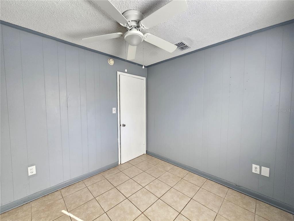 945 Reynolds Road Lakeland, FL 33801 - Photo 11 of 23