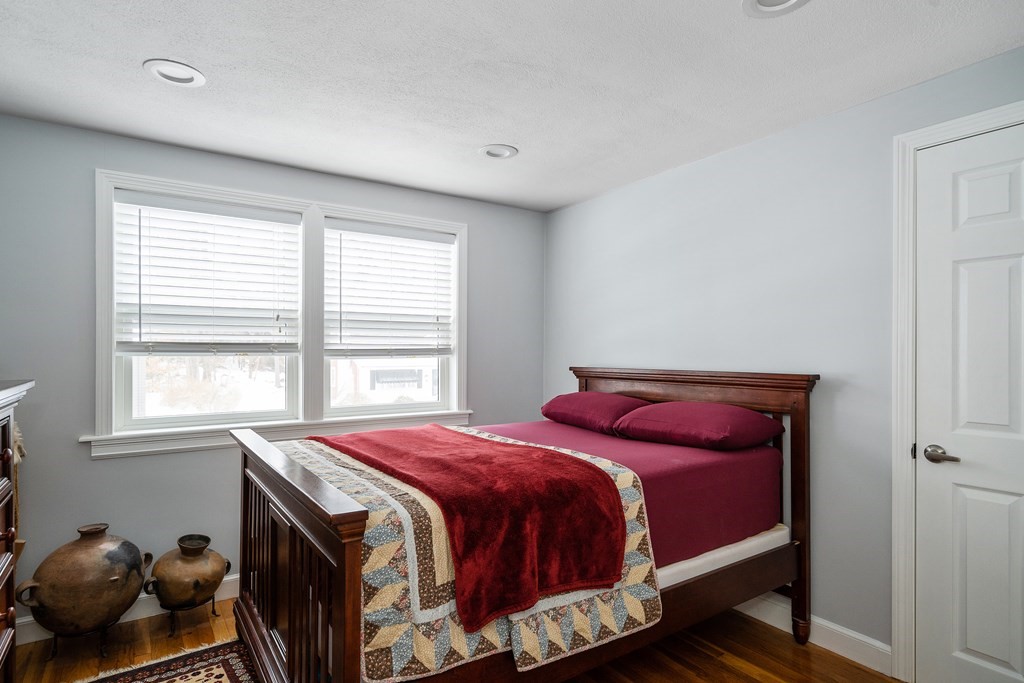 186 Robert Road Dedham, MA 02026 - Photo 13 of 23