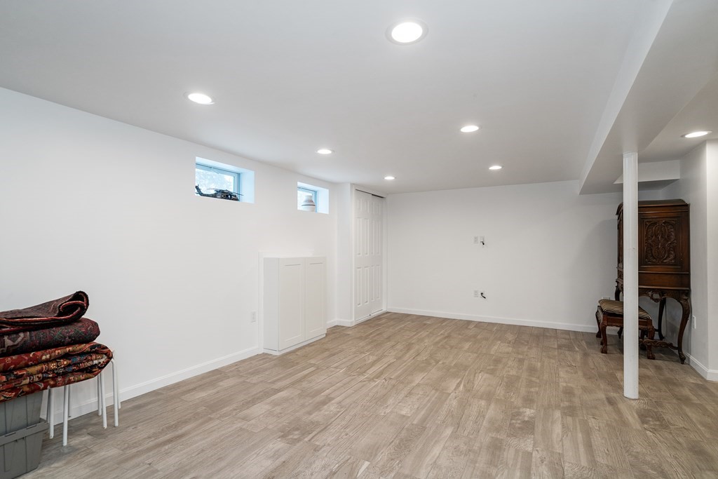 186 Robert Road Dedham, MA 02026 - Photo 17 of 23