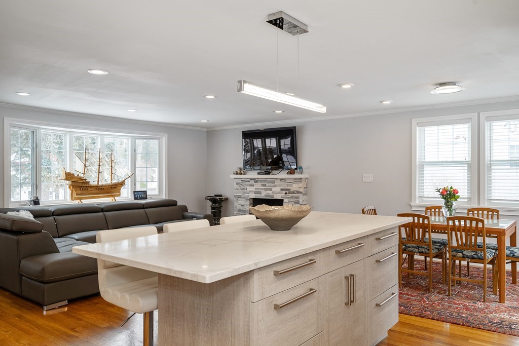 186 Robert Road Dedham, MA 02026 - Photo 8 of 23