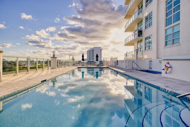 $549,500 | 1819 Southeast 17th Street, Unit 901, Fort Lauderdale, FL 33316