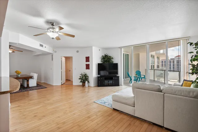 $549,500 | 1819 Southeast 17th Street, Unit 901, Fort Lauderdale, FL 33316
