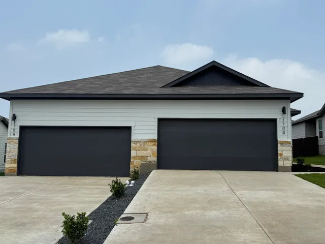 $1,650 | 170 Schrader Drive, Unit A, Buda, TX 78610