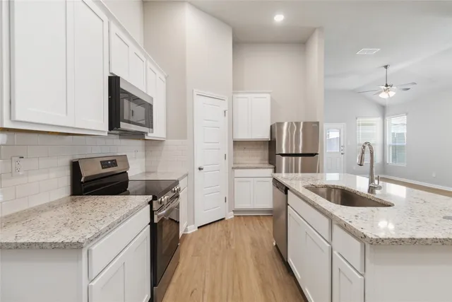 $1,650 | 170 Schrader Drive, Unit A, Buda, TX 78610