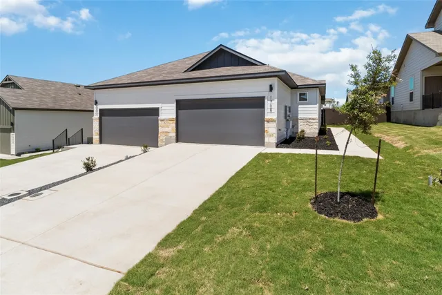 $1,725 | 170 A Schrader Drive, Unit A, Buda, TX 78610