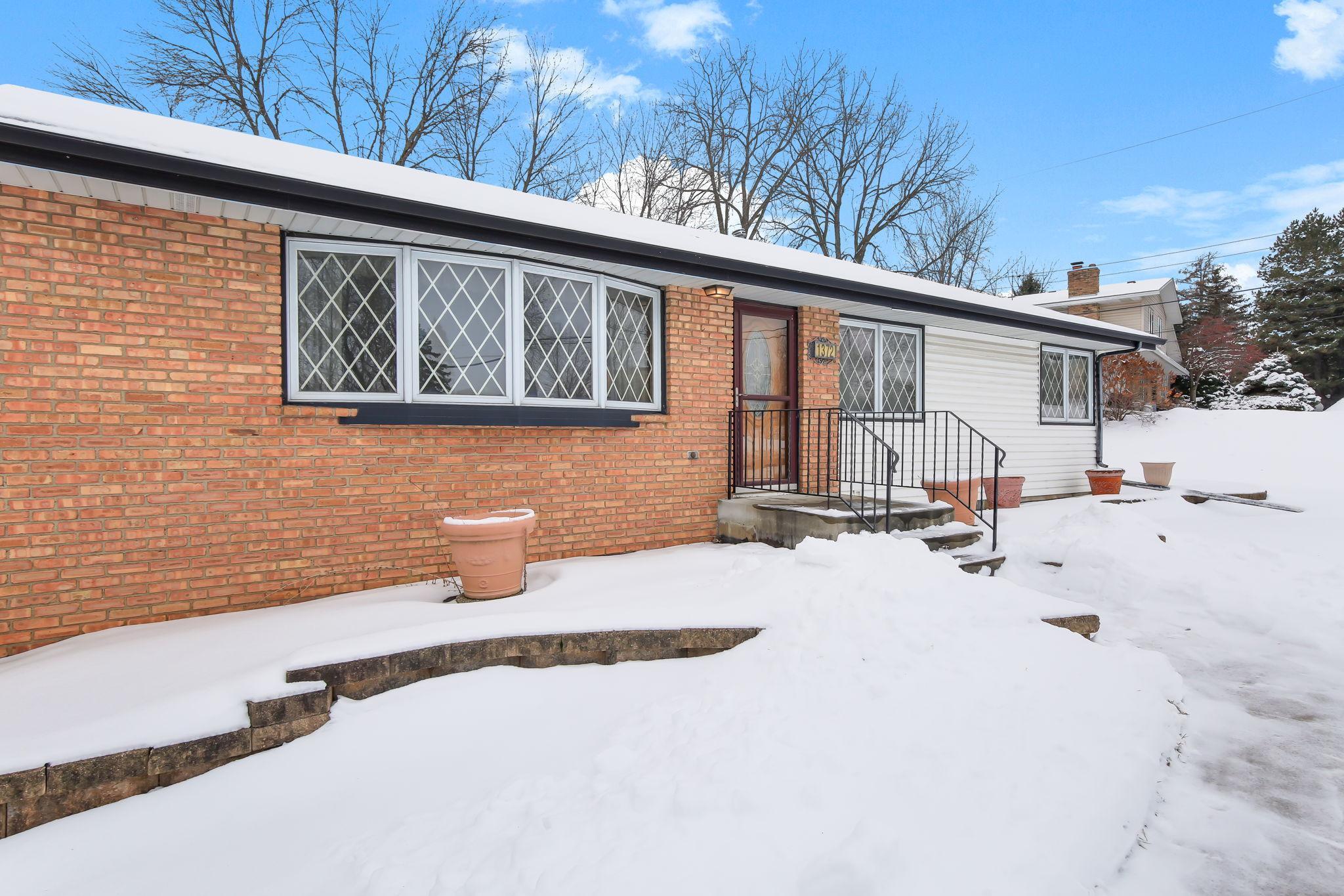 1372 Upper 55th Street East Inver Grove Heights, MN 55077 - Photo 3 of 13