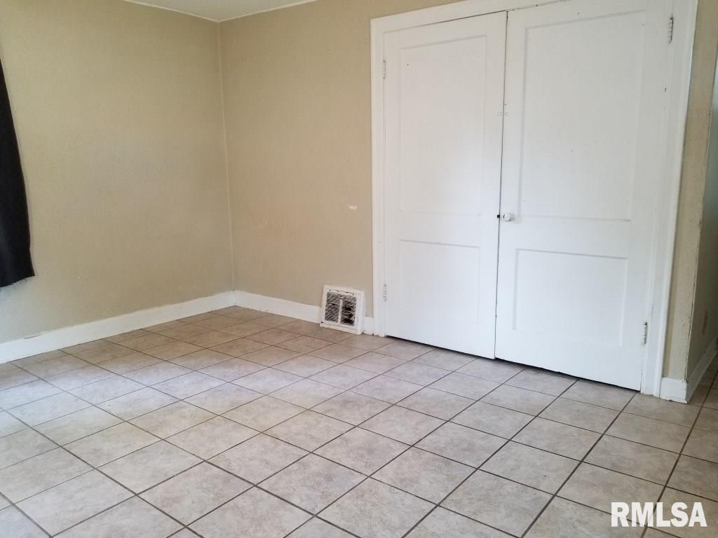 1619 North 7th Street Springfield, IL 62702 - Photo 7 of 8