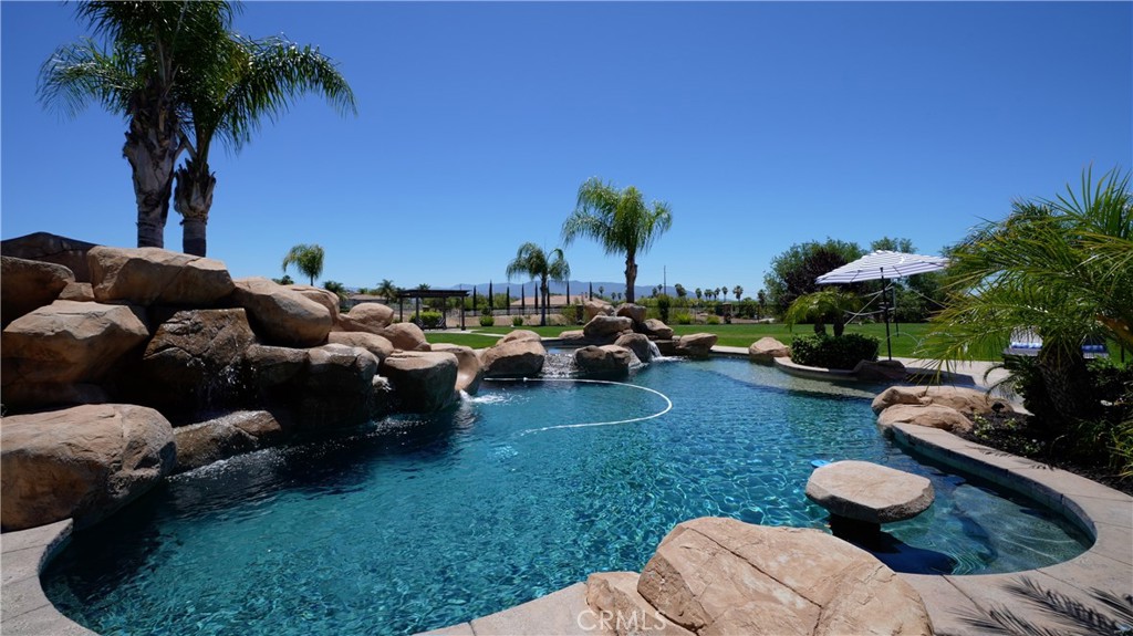 39520 Colleen Way Temecula, CA 92592 - Photo 3 of 75