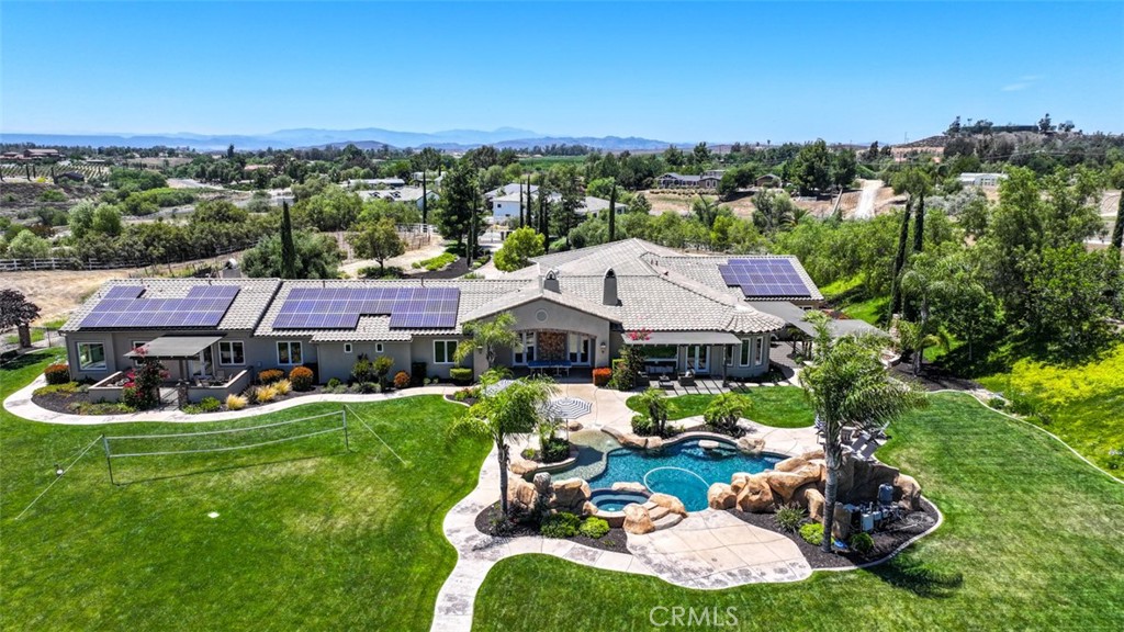 39520 Colleen Way Temecula, CA 92592 - Photo 8 of 75