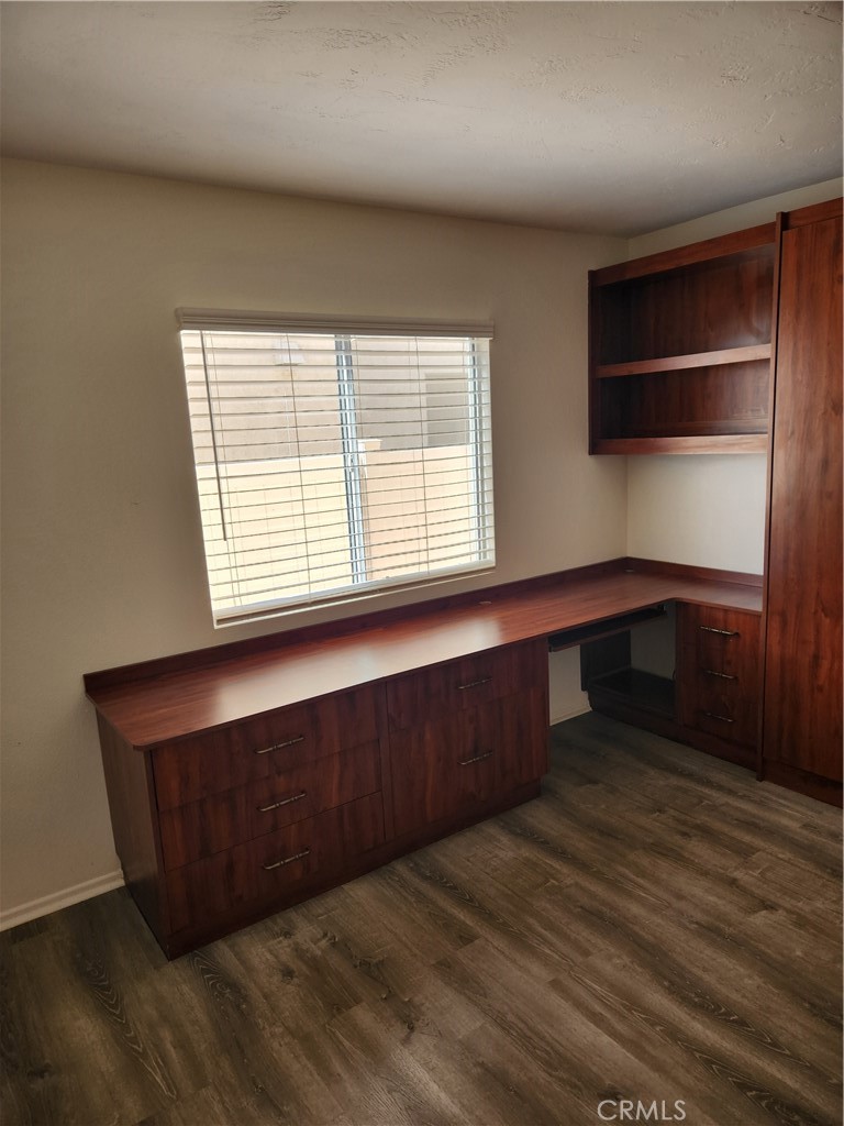 781 Torrey Pines Road Banning, CA 92220 - Photo 11 of 49 Guest Bedroom Murphy bed.Den