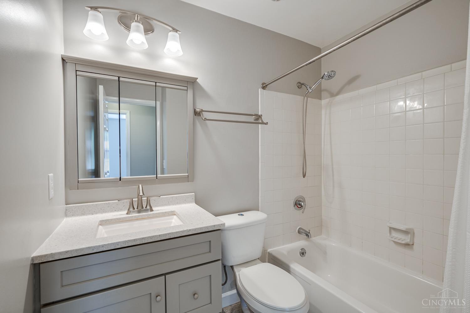 1475 8 Mile Road Cincinnati, OH 45255 - Photo 28 of 49 Gallery Image 28
