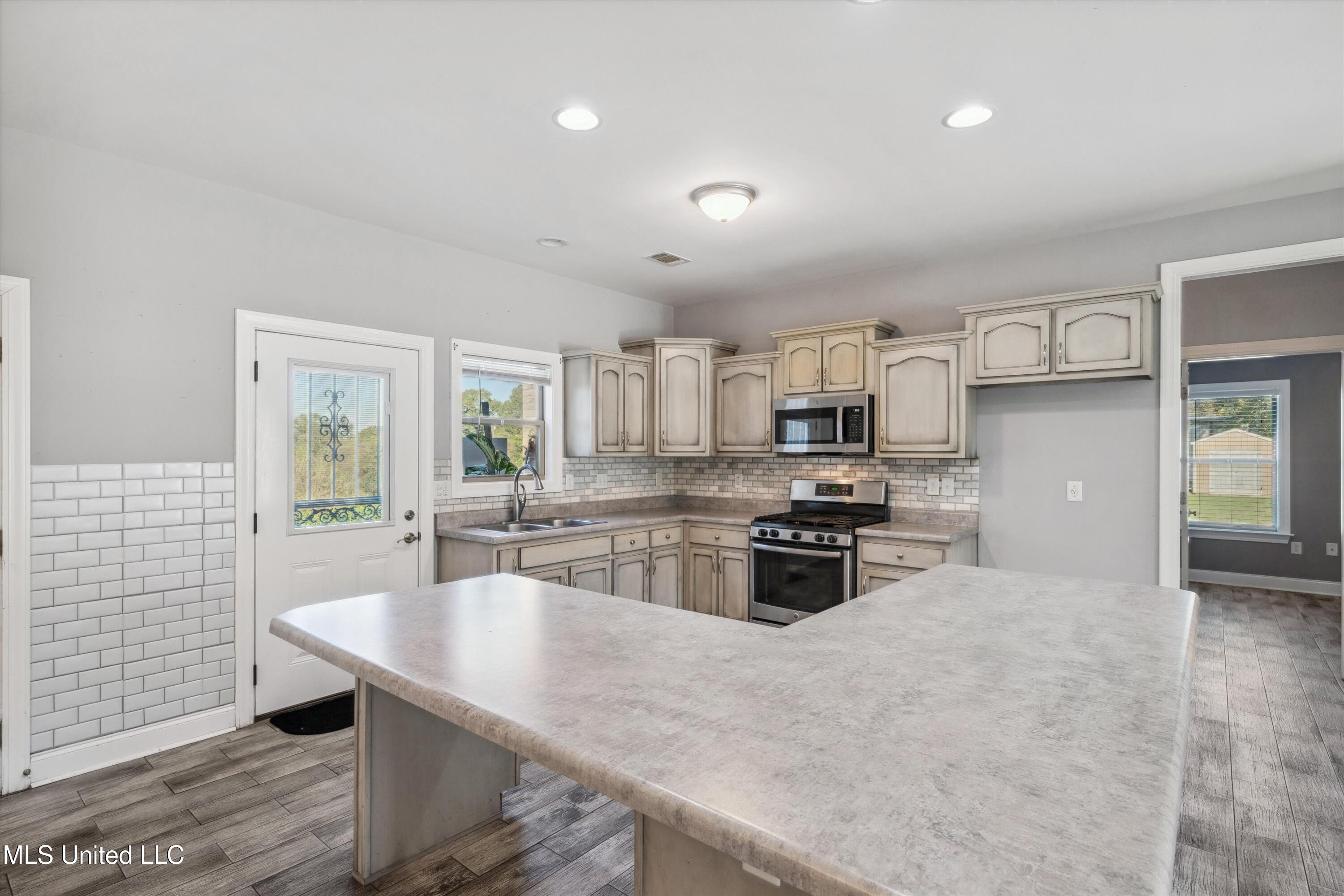 46 Tyro Road Holly Springs, MS 38635 - Photo 12 of 28 10-46 Tyro Rd-10