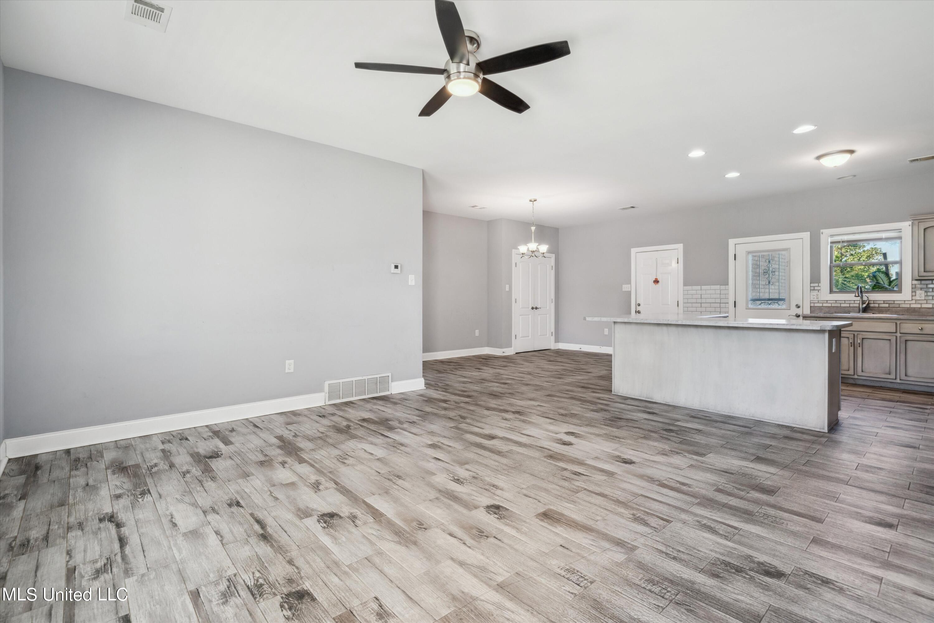 46 Tyro Road Holly Springs, MS 38635 - Photo 5 of 28 04-46 Tyro Rd-4