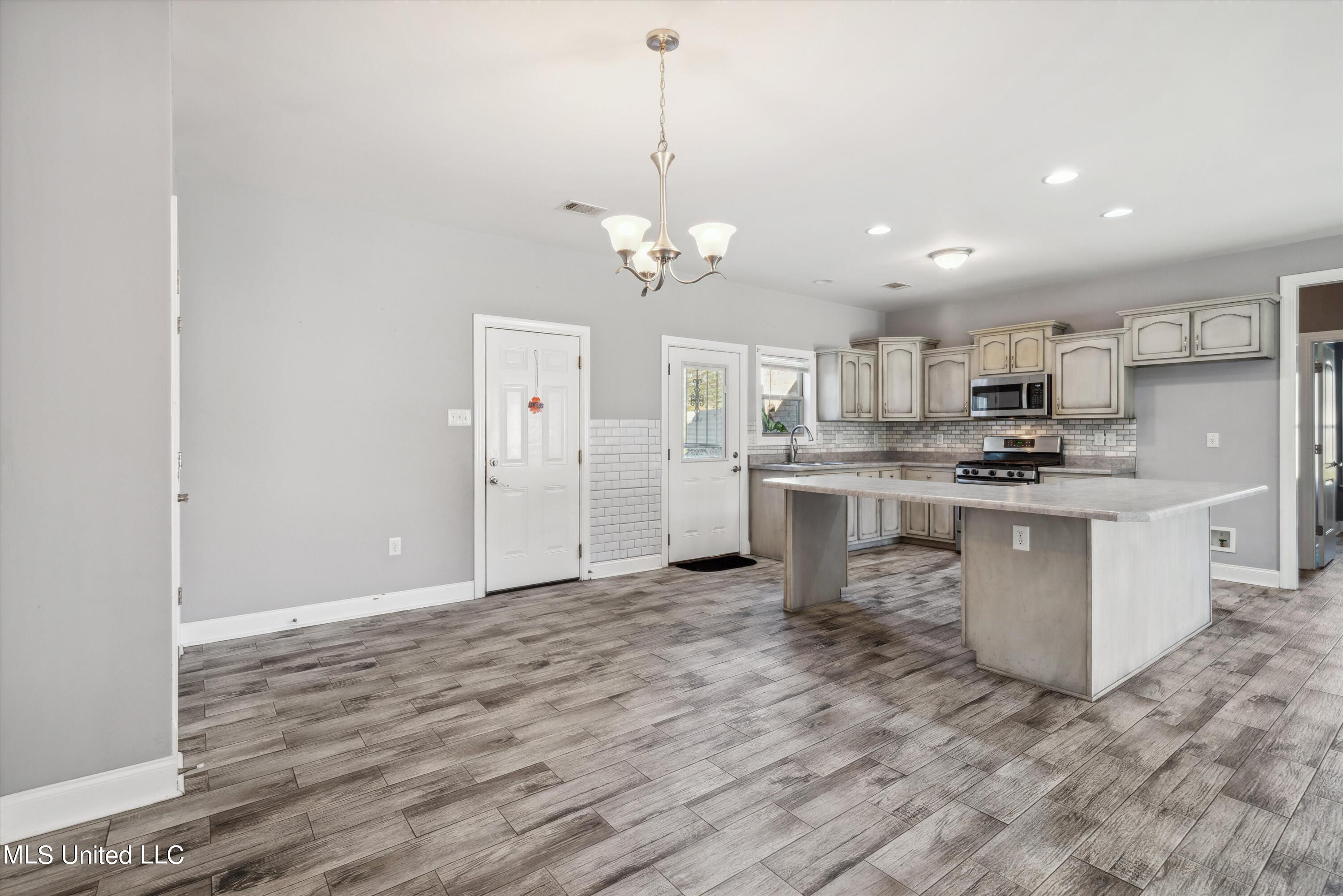 46 Tyro Road Holly Springs, MS 38635 - Photo 9 of 28 08-46 Tyro Rd-8