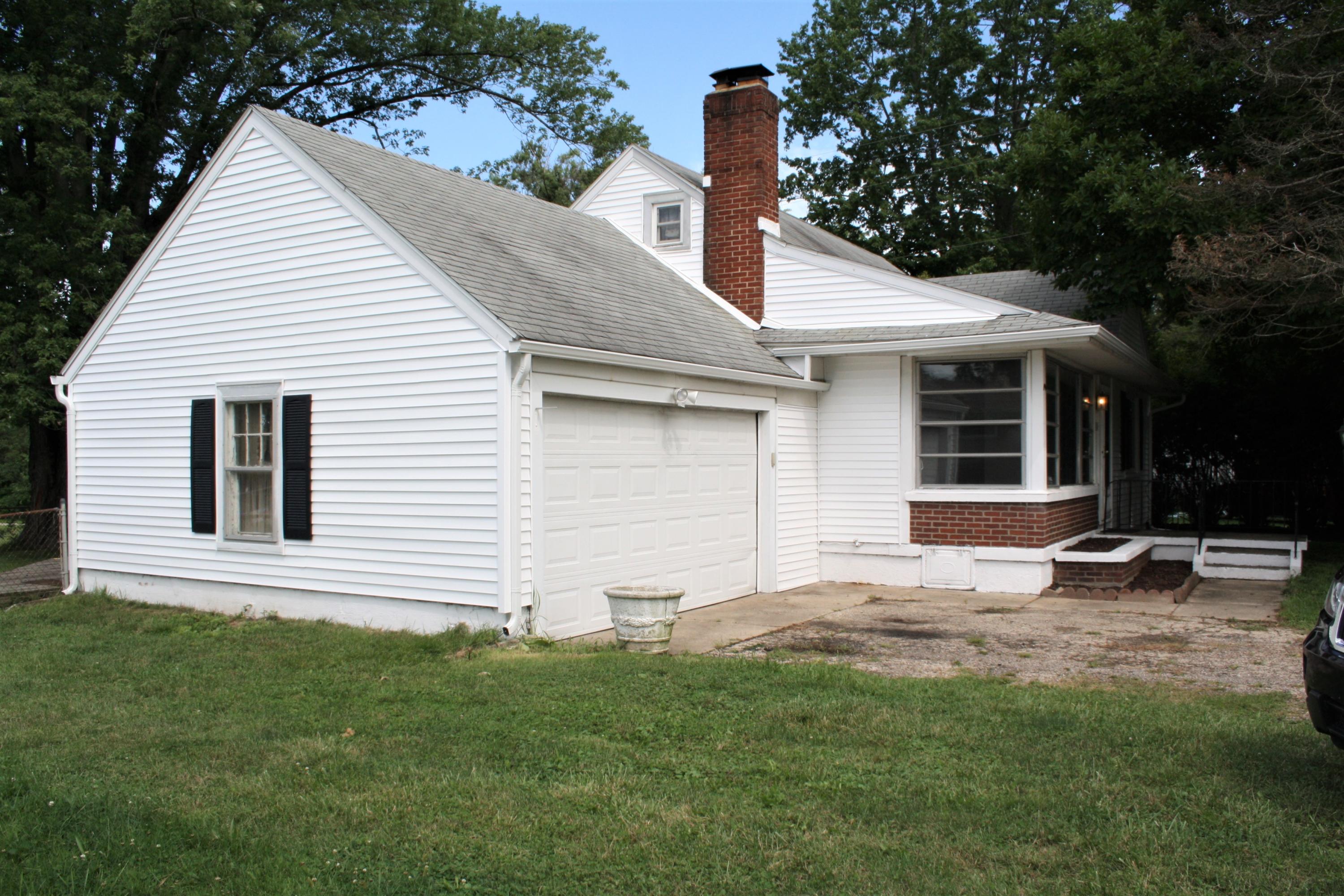 2791 Springfield Jamestown Road Springfield, OH 45506 - Photo 2 of 25