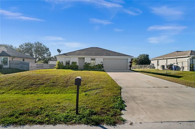$1,750 | 428 Piedmont Street, Lehigh Acres, FL 33974