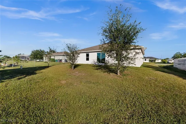 $1,750 | 428 Piedmont Street, Lehigh Acres, FL 33974
