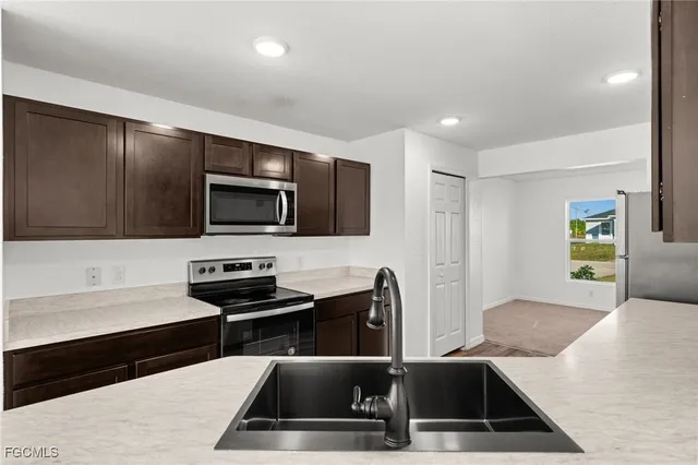 $1,750 | 428 Piedmont Street, Lehigh Acres, FL 33974