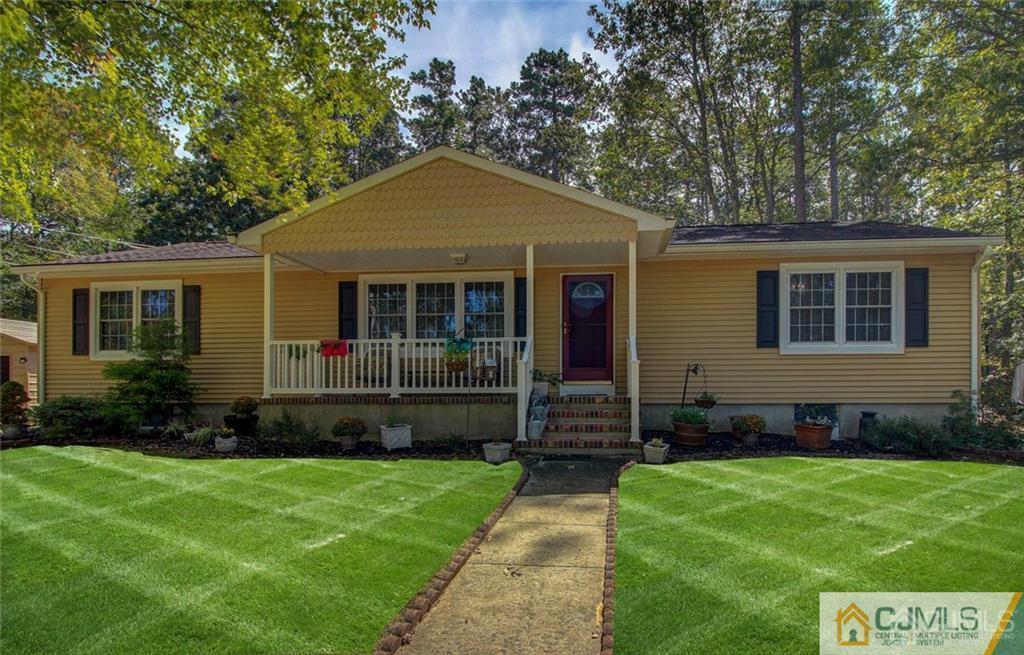 501 Pinehurst Road Cream Ridge, NJ 08514 - Photo 2 of 36 a front view of a house with a yard
