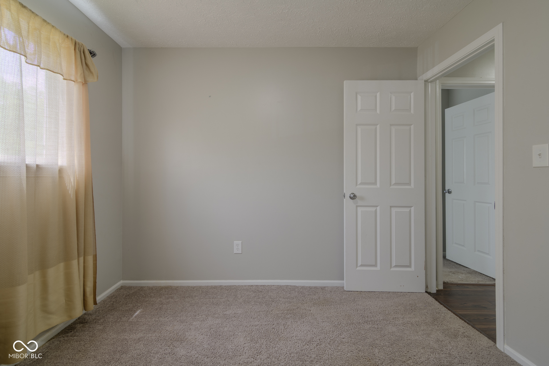 5804 Milhouse Road Indianapolis, IN 46221 - Photo 14 of 32