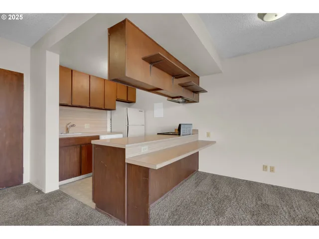$199,700 | 1313 Lincoln Street, Unit 1005, Eugene, OR 97401