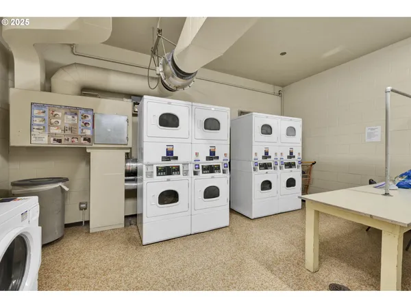 $179,000 | 1313 Lincoln Street, Unit 1005, Eugene, OR 97401