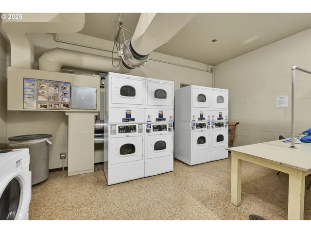 $199,700 | 1313 Lincoln Street, Unit 1005, Eugene, OR 97401