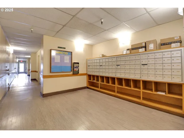 $199,700 | 1313 Lincoln Street, Unit 1005, Eugene, OR 97401