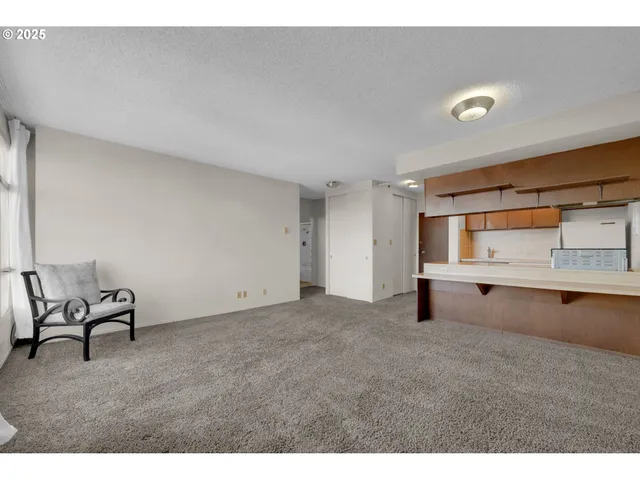 $199,700 | 1313 Lincoln Street, Unit 1005, Eugene, OR 97401